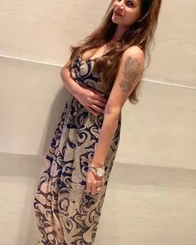 Machhlishahr Escort